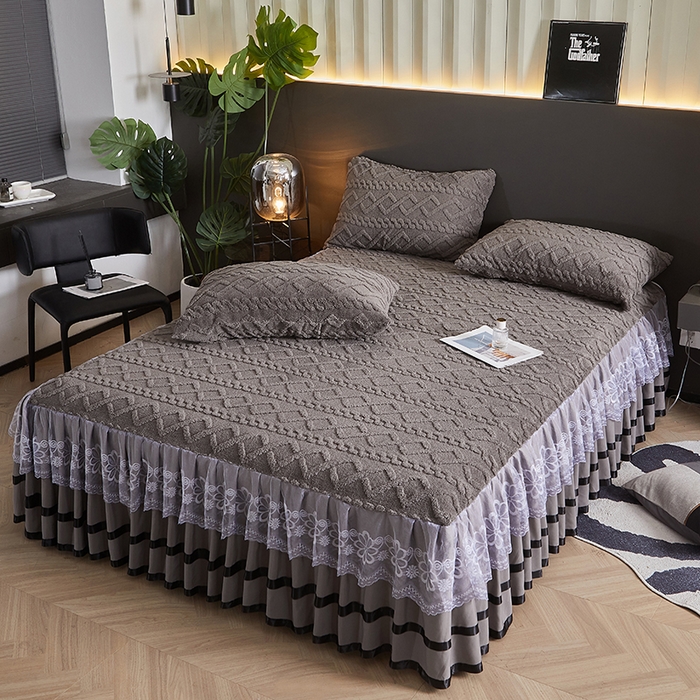 91家纺网 家纺一手货源 找家纺 艾裙海 2025新款180克塔肤绒蕾丝床裙 高级灰