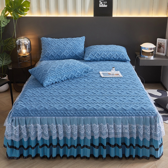 91家纺网 家纺一手货源 找家纺 艾裙海 2025新款180克塔肤绒蕾丝床裙 孔雀蓝