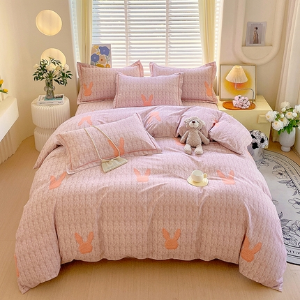 91家纺网 家纺一手货源 找家纺 威布斯 2025新款加厚纯棉全棉磨毛三件套四件套 兔斯基