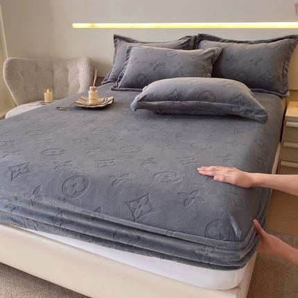 91家纺网 家纺一手货源 找家纺 （总）金丝兔 2025新款加密高克重纯色牛奶绒床笠剪花牛奶绒单床笠跨境外贸爆款