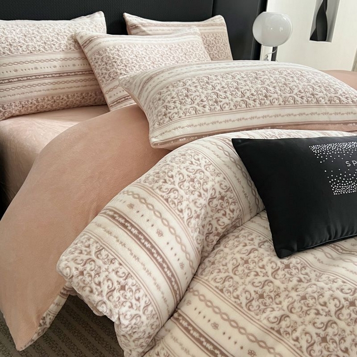 91家纺网 家纺一手货源 找家纺 HL原创 2024新款轻奢风雕花牛奶绒四件套 安娜