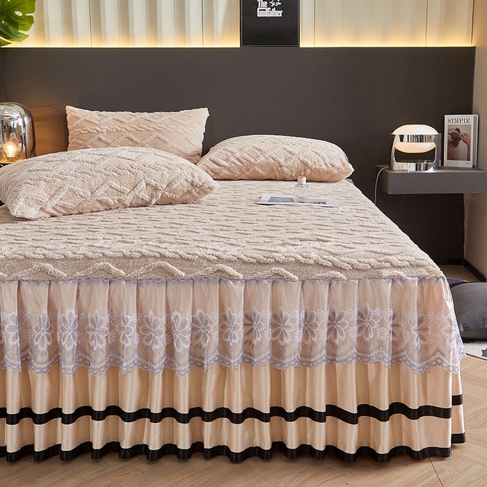 91家纺网 家纺一手货源 找家纺 艾裙海 2025新款180克塔肤绒蕾丝床裙 米咖色