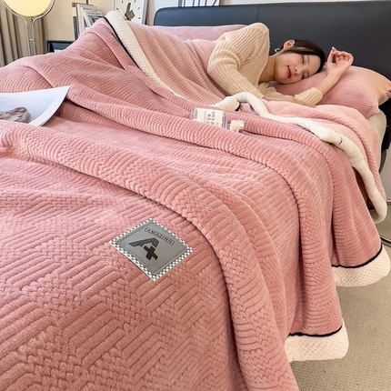 91家纺网 家纺一手货源 找家纺 （总）欧邦 新款简约针织绒毯牛奶绒包边单层毛毯