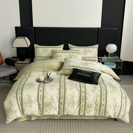 91家纺网 家纺一手货源 找家纺 HL原创 2024新款轻奢风雕花牛奶绒四件套 相约巴黎