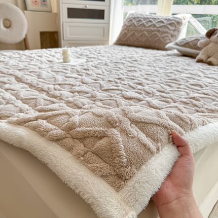 91家纺网 家纺一手货源 找家纺 （总）家喜爱 2024新款塔芙蓉夹棉床垫