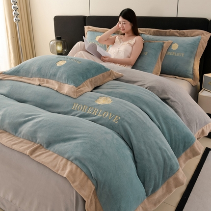 湘雪家居  2025新款高克重纯色刺绣宽边款牛奶绒四件套 花韵-草绿