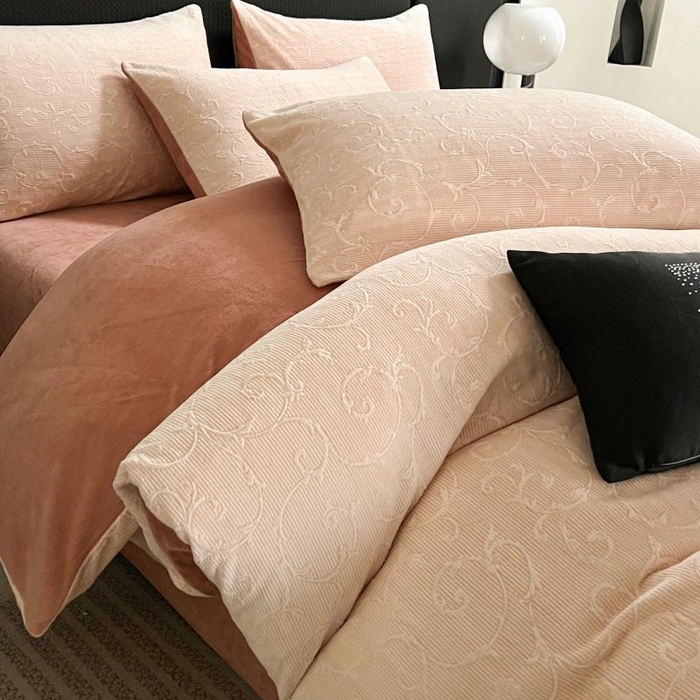 91家纺网 家纺一手货源 找家纺 HL原创 2024新款轻奢风雕花牛奶绒四件套 简欧-橘