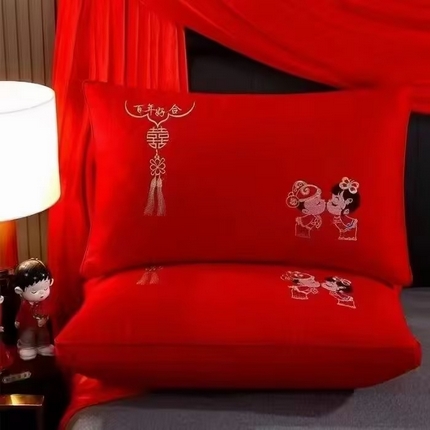 91家纺网 家纺一手货源 找家纺  （总）羽凡居 2024新款大红枕头婚庆枕芯结婚婚礼喜庆枕头枕芯