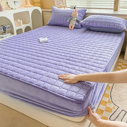 卡伦家纺 2025新款A类牛奶绒大豆纤维抗菌夹棉床笠 高贵紫