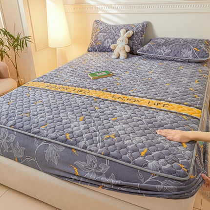 卡伦家纺 2025新款A类牛奶绒大豆纤维抗菌夹棉床笠 俏丽灰