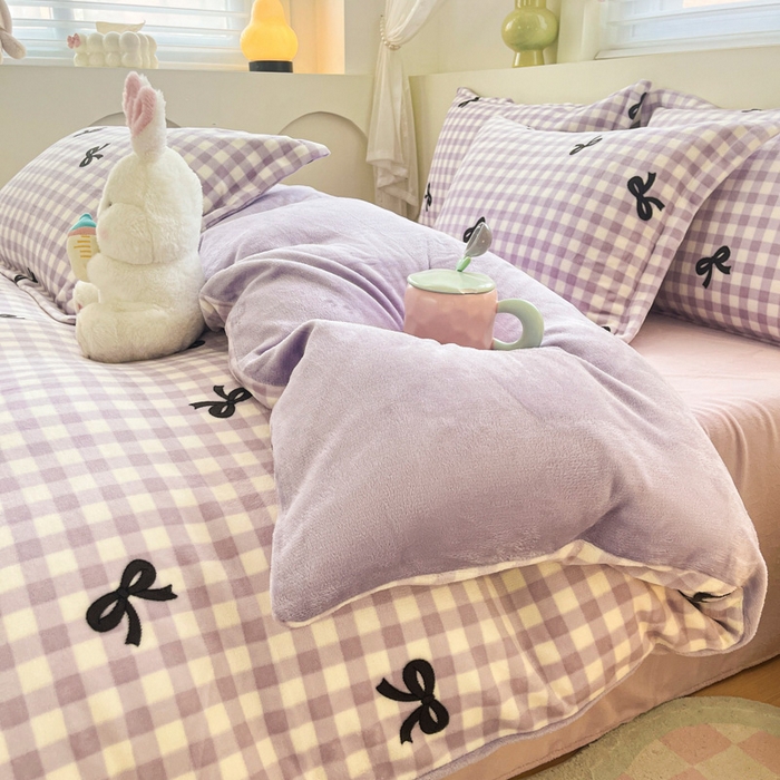 91家纺网 家纺一手货源 找家纺 梦之岛 2024新款高克重小清新印花牛奶绒保暖四件套 蝴蝶结-浅紫