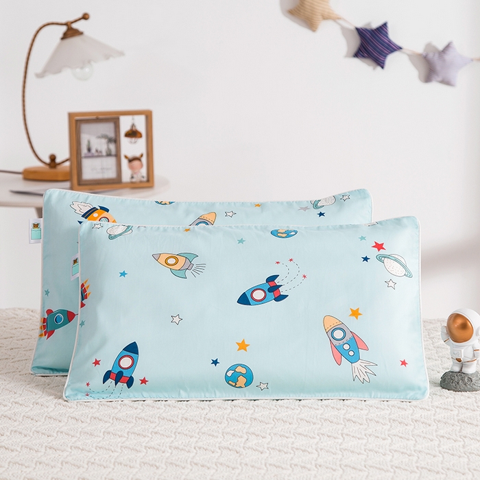 91家纺网 家纺一手货源 找家纺 2024新款A类60支印花儿童枕头套 火箭