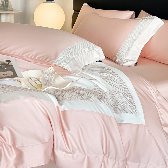 91家纺网 家纺一手货源 找家纺  【A类母婴级】100支长绒棉四件套全棉纯棉重工高端刺绣拼接被套简约床单床笠款床上用品 澜梦-落樱粉