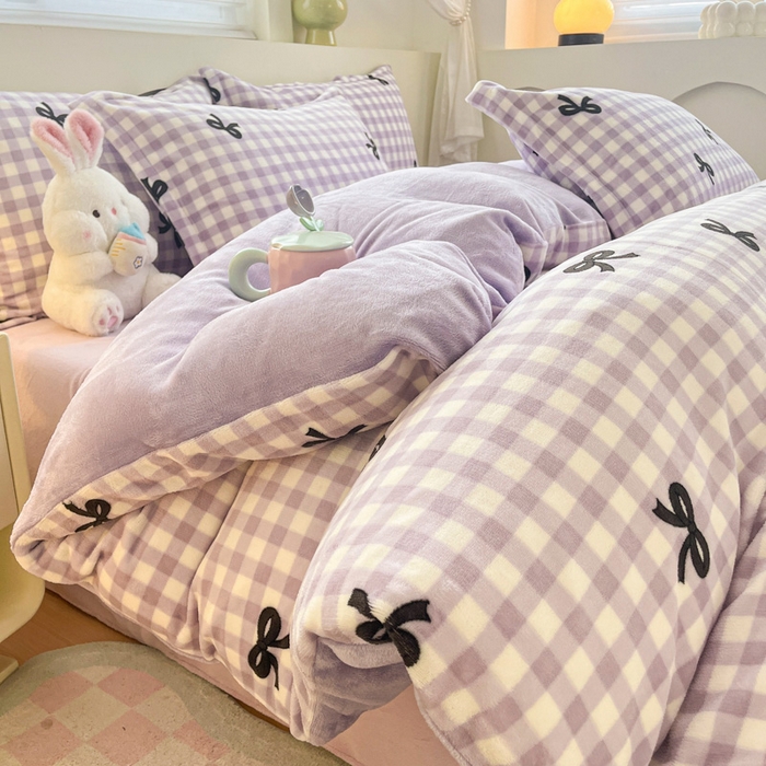 91家纺网 家纺一手货源 找家纺 梦之岛 2024新款高克重小清新印花牛奶绒保暖四件套 蝴蝶结-浅紫