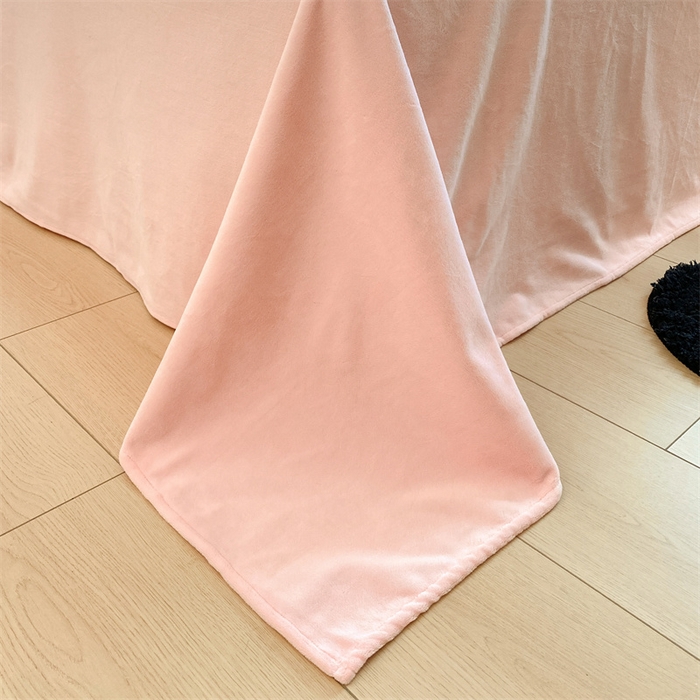 91家纺网 家纺一手货源 找家纺 857家居 2024新款A类牛奶绒纯色双拼四件套 奶昔粉