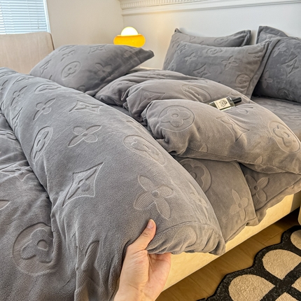 91家纺网 家纺一手货源 找家纺 （总）绒多多 2025新款牛奶绒单被套