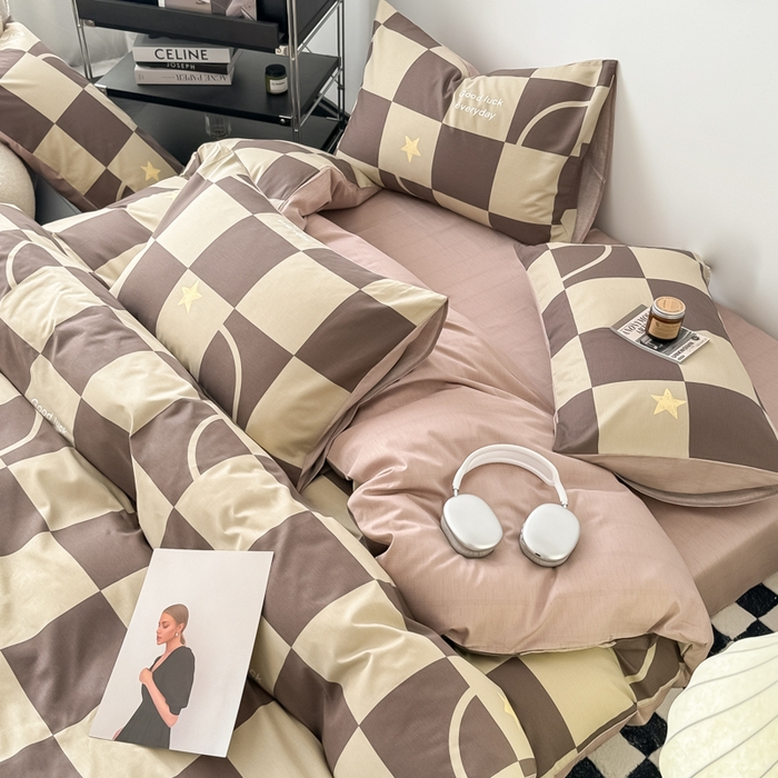 91家纺网 家纺一手货源 找家纺 呗旺鹿 2024新款全棉印花休闲风四件套 巧乐兹