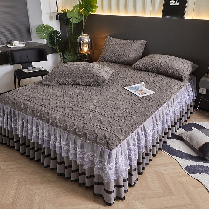 91家纺网 家纺一手货源 找家纺 艾裙海 2025新款180克塔肤绒蕾丝床裙 高级灰