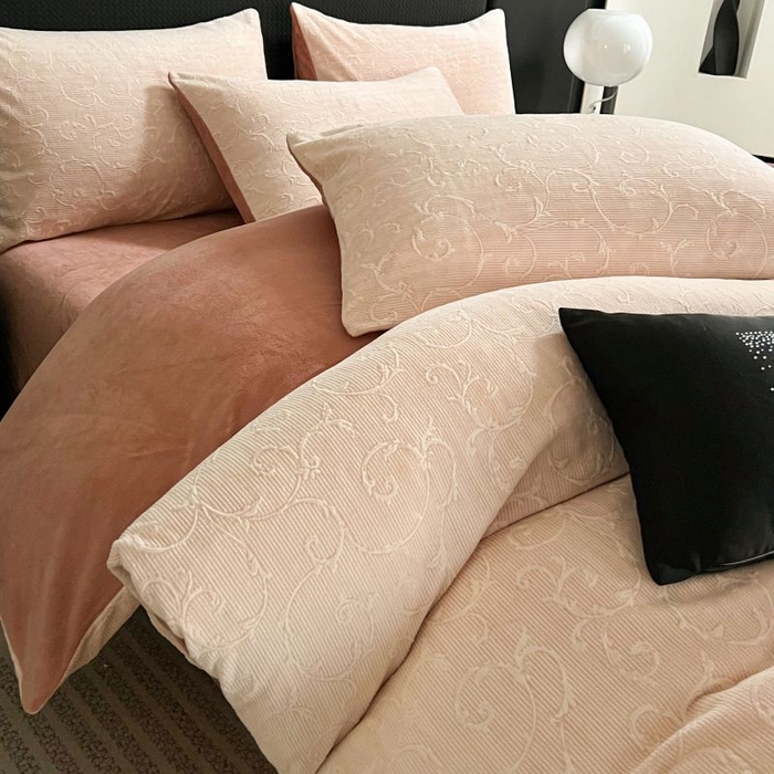 91家纺网 家纺一手货源 找家纺 HL原创 2024新款轻奢风雕花牛奶绒四件套 简欧-橘