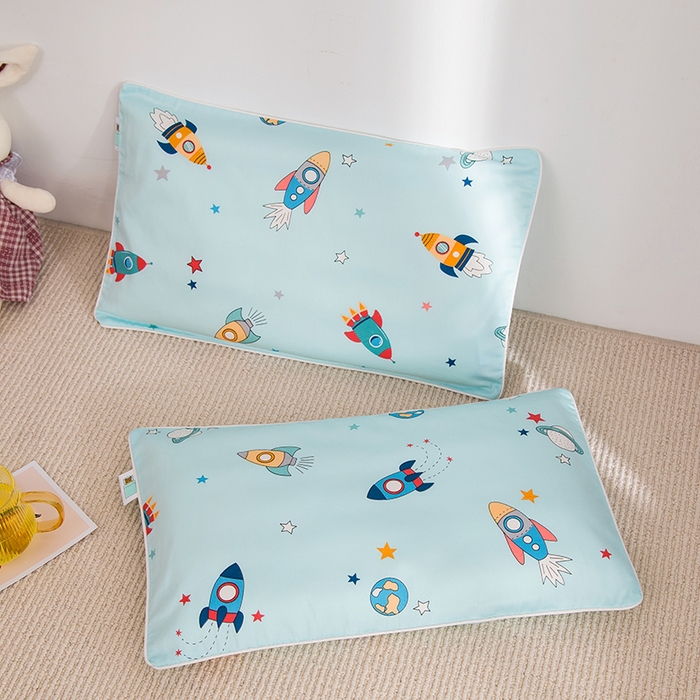 91家纺网 家纺一手货源 找家纺 2024新款A类60支印花儿童枕头套 火箭