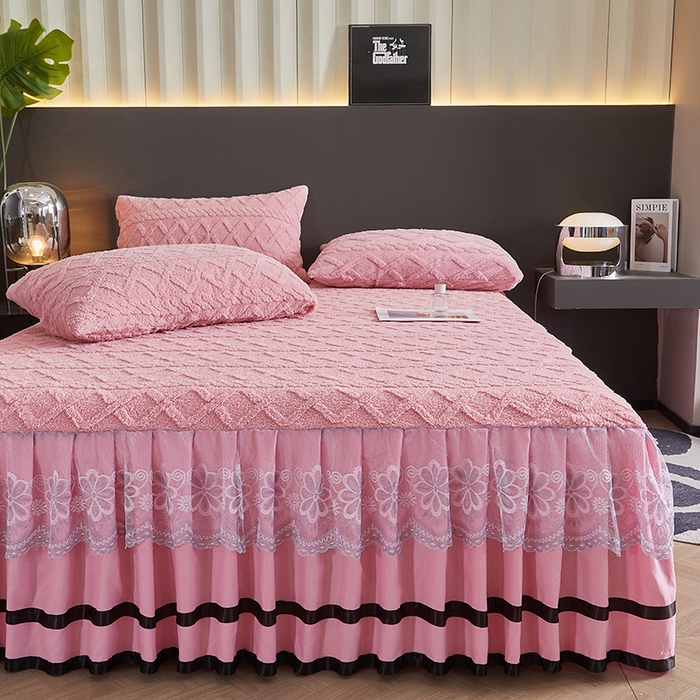 91家纺网 家纺一手货源 找家纺 艾裙海 2025新款180克塔肤绒蕾丝床裙 樱花粉