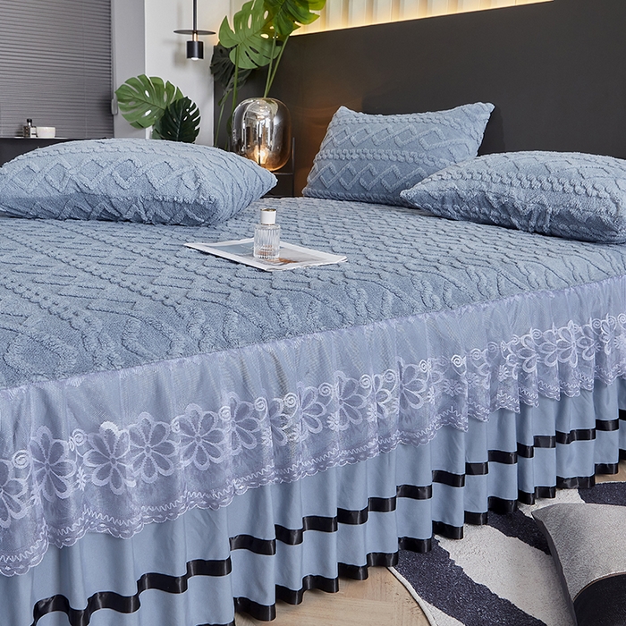 91家纺网 家纺一手货源 找家纺 艾裙海 2025新款180克塔肤绒蕾丝床裙 蓝灰色