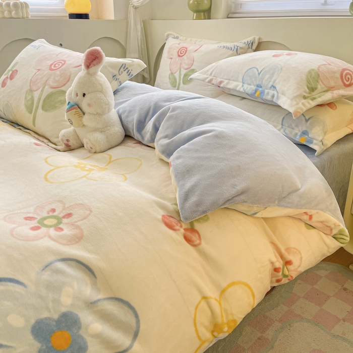 91家纺网 家纺一手货源 找家纺 梦之岛 2024新款高克重小清新印花牛奶绒保暖四件套 花香四溢