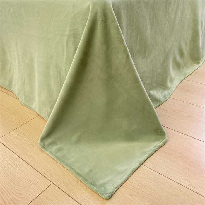 91家纺网 家纺一手货源 找家纺 857家居 2024新款A类牛奶绒纯色双拼四件套 奶昔绿