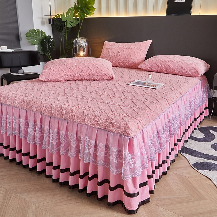 91家纺网 家纺一手货源 找家纺 艾裙海 2025新款180克塔肤绒蕾丝床裙 樱花粉