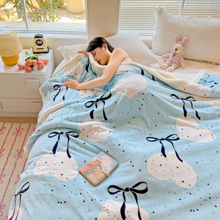 鑫喜莱家纺 2024新款牛奶绒羊羔绒盖毯毛毯毯子午睡毯 蓝色蝴蝶结
