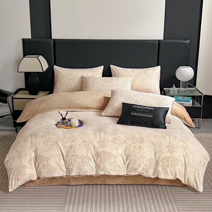 91家纺网 家纺一手货源 找家纺 HL原创 2024新款轻奢风雕花牛奶绒四件套 蔷薇-咖