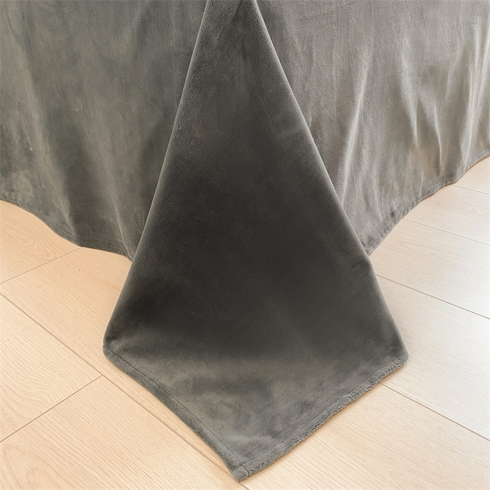 91家纺网 家纺一手货源 找家纺 857家居 2024新款A类牛奶绒纯色双拼四件套 火山橙