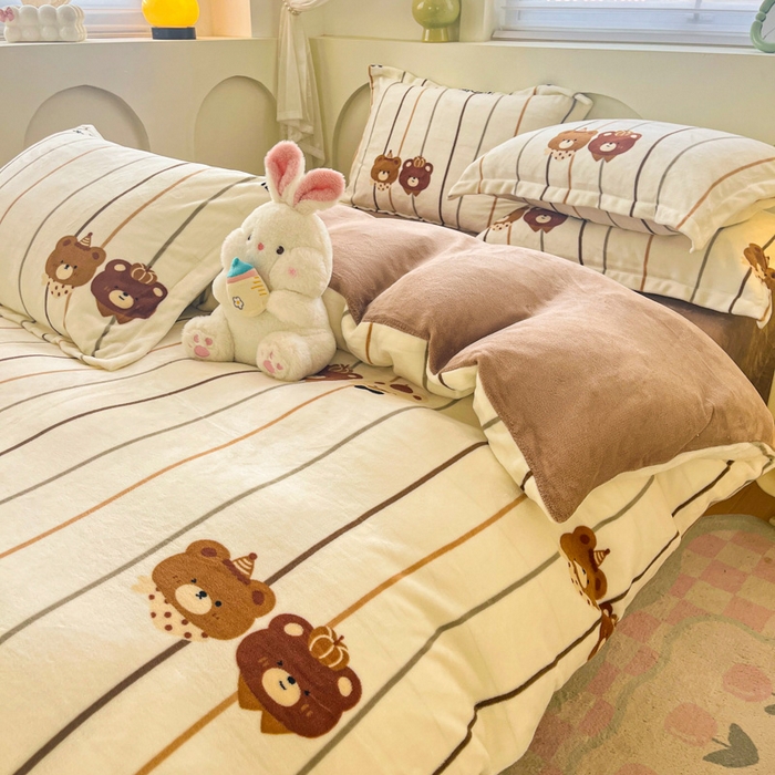 91家纺网 家纺一手货源 找家纺 梦之岛 2024新款高克重小清新印花牛奶绒保暖四件套 萌趣熊