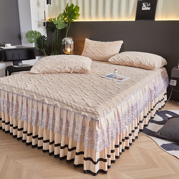 91家纺网 家纺一手货源 找家纺 艾裙海 2025新款180克塔肤绒蕾丝床裙 米咖色