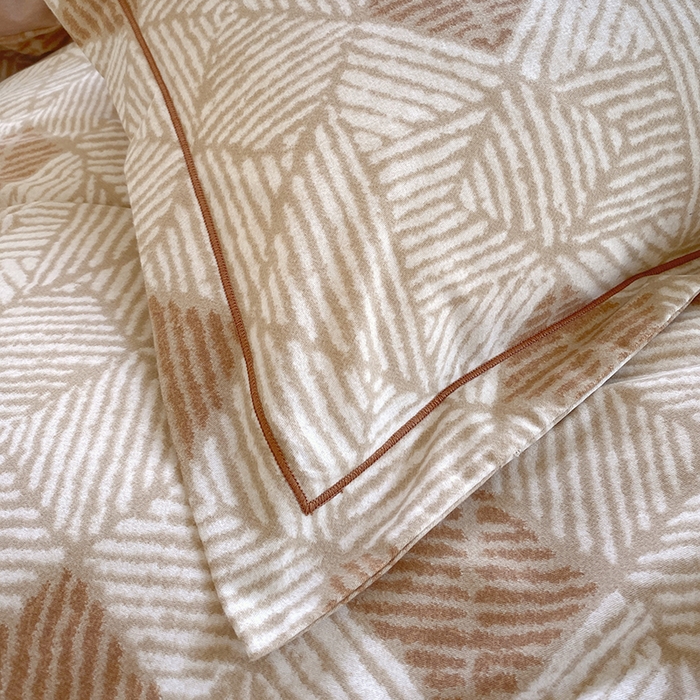 91家纺网 家纺一手货源 找家纺 威布斯 2025新款加厚纯棉全棉磨毛三件套四件套 街角咖啡-棕