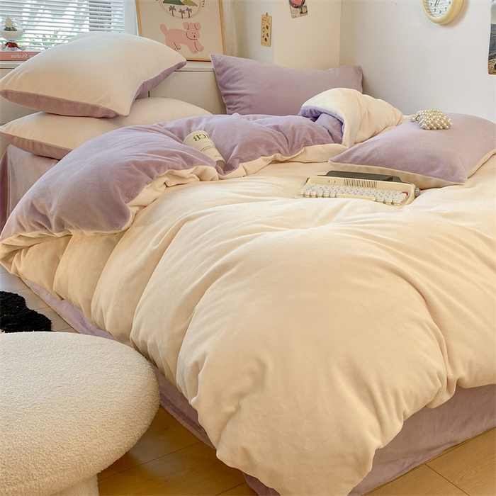 91家纺网 家纺一手货源 找家纺 857家居 2024新款A类牛奶绒纯色双拼四件套 奶昔紫