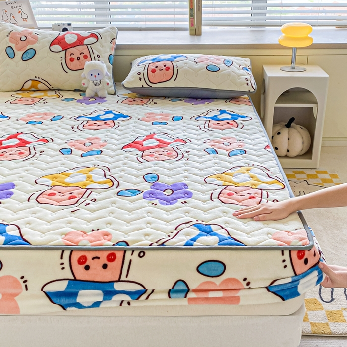 91家纺网 家纺一手货源 找家纺 卡伦家纺 2025新款A类牛奶绒大豆纤维抗菌夹棉床笠 花间蘑力