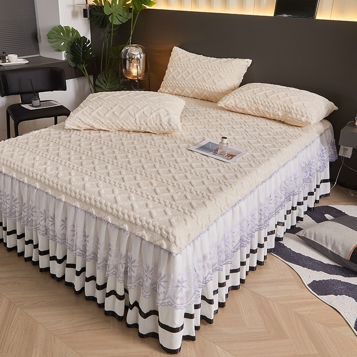 91家纺网 家纺一手货源 找家纺 艾裙海 2025新款180克塔肤绒蕾丝床裙 暖白