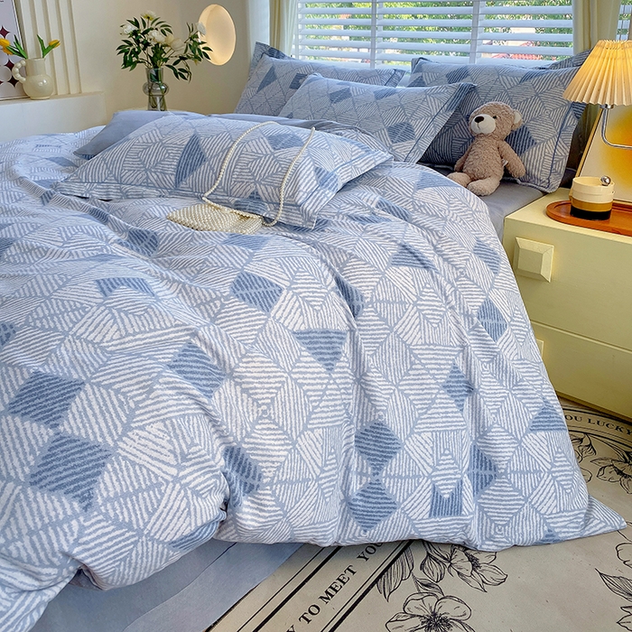 91家纺网 家纺一手货源 找家纺 威布斯 2025新款加厚纯棉全棉磨毛三件套四件套 街角咖啡-蓝