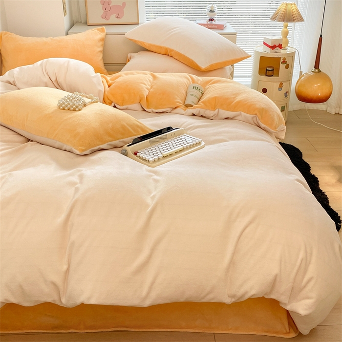 91家纺网 家纺一手货源 找家纺 857家居 2024新款A类牛奶绒纯色双拼四件套 奶昔黄