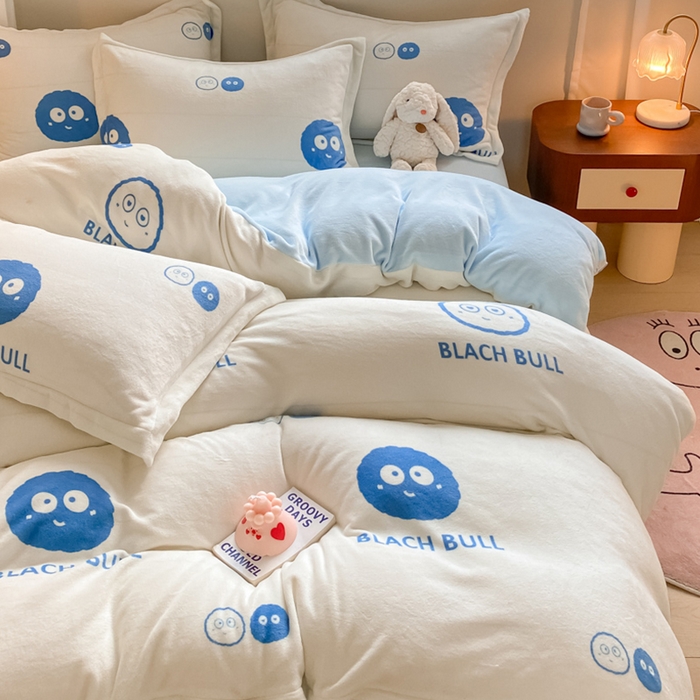 91家纺网 家纺一手货源 找家纺 梦之岛 2024新款高克重小清新印花牛奶绒保暖四件套 小煤球