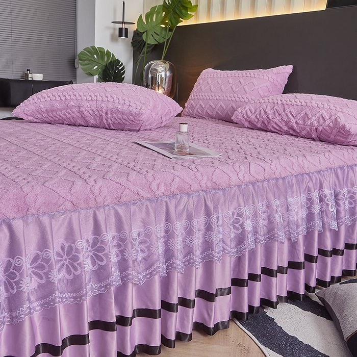 91家纺网 家纺一手货源 找家纺 艾裙海 2025新款180克塔肤绒蕾丝床裙 梦幻紫