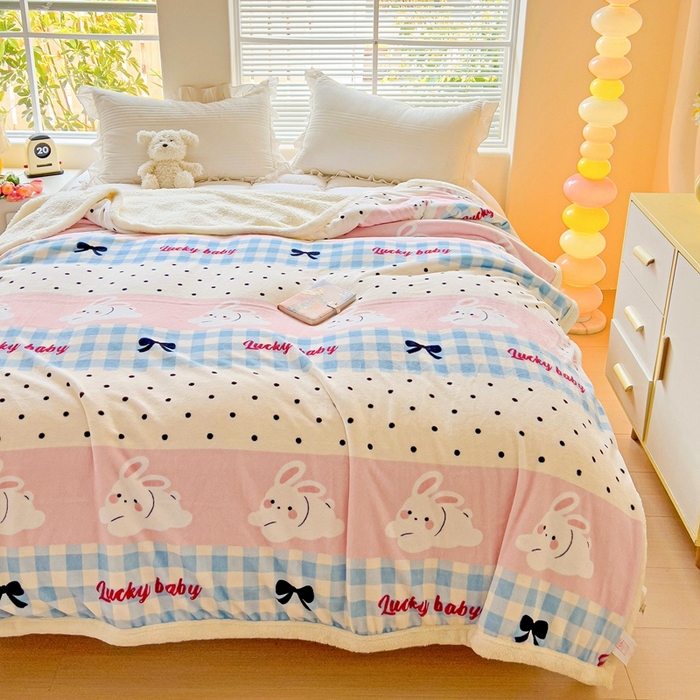 91家纺网 家纺一手货源 找家纺 鑫喜莱家纺 2024新款牛奶绒羊羔绒盖毯毛毯毯子午睡毯 乐町兔