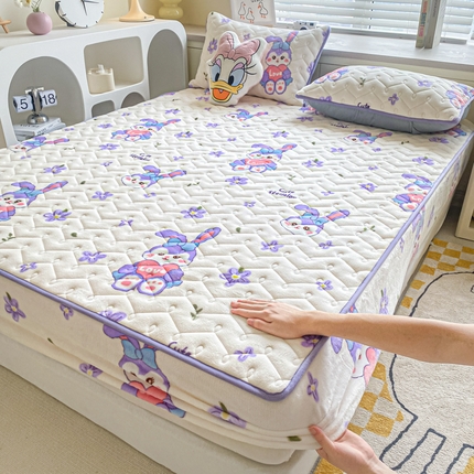 卡伦家纺 2025新款A类牛奶绒大豆纤维抗菌夹棉床笠 星梦露