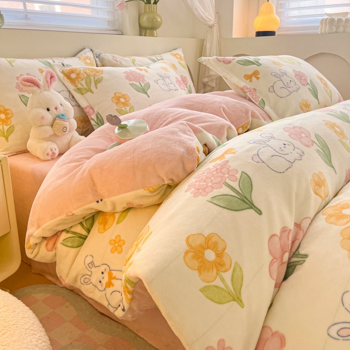 91家纺网 家纺一手货源 找家纺 梦之岛 2024新款高克重小清新印花牛奶绒保暖四件套 田园兔兔