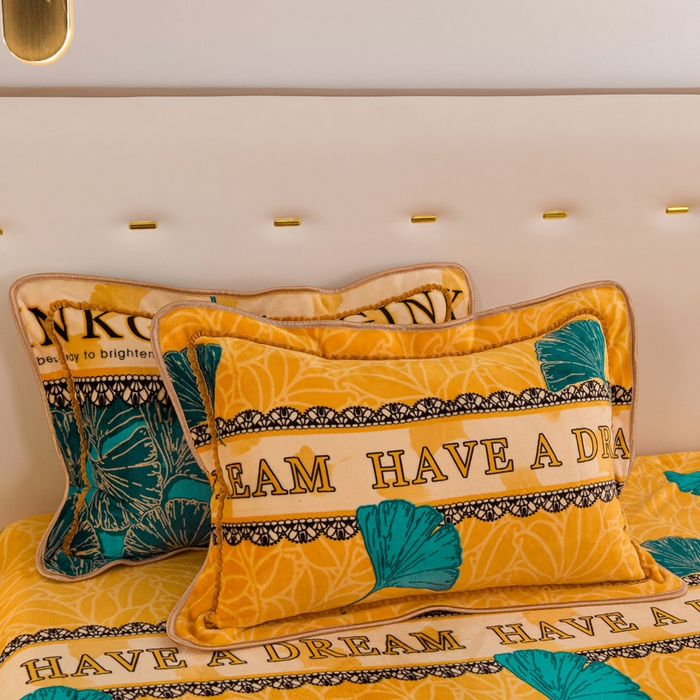 91家纺网 家纺一手货源 找家纺 静缘分 2025新款230克特厚8.5斤牛奶绒金貂绒床裙款保暖四件套-银杏满地