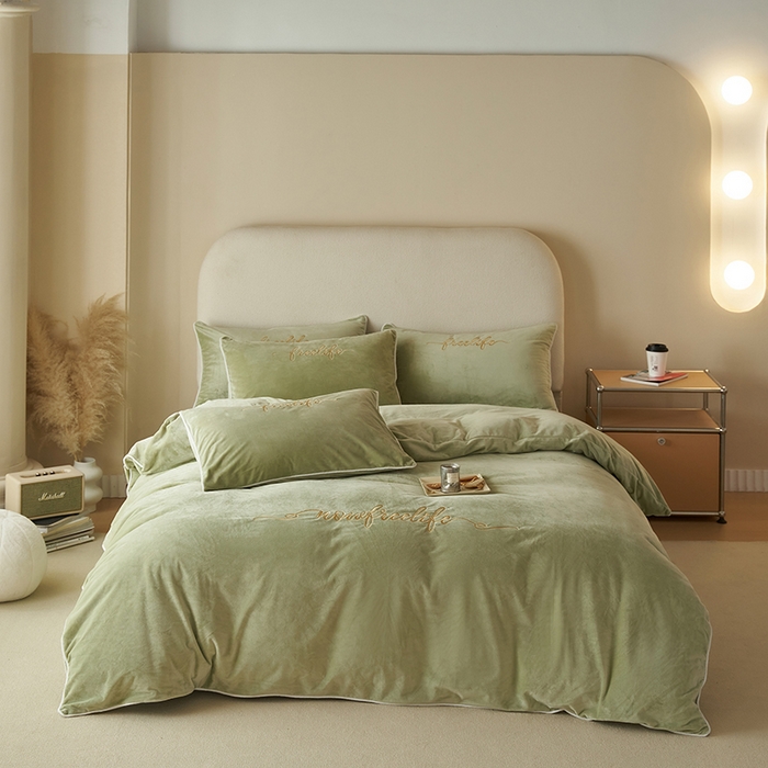 91家纺网 家纺一手货源 找家纺 千朵森 2024新款高端锦丝绒四件套-杰西卡 风格二 杰西卡-嫩芽绿