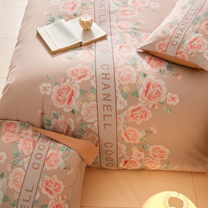 91家纺网 家纺一手货源 找家纺 2024新秋冬A类加厚磨毛天丝棉数码四件套-花芙系列 花芙TM-拿铁橡咖