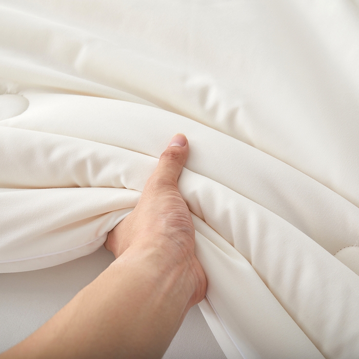 91家纺网 家纺一手货源 找家纺 （总）梦恬佳 2024新款A类亲肤棉石墨烯远红外线自发热抗菌冬被被芯