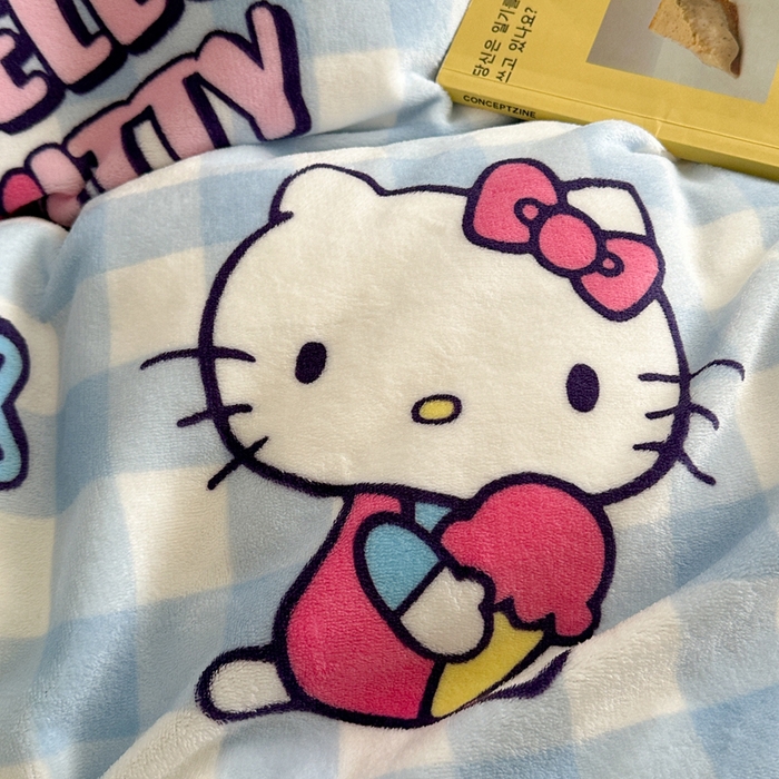 91家纺网 家纺一手货源 找家纺 2024新款三丽鸥高克重牛奶绒四件套 幸运星KT猫